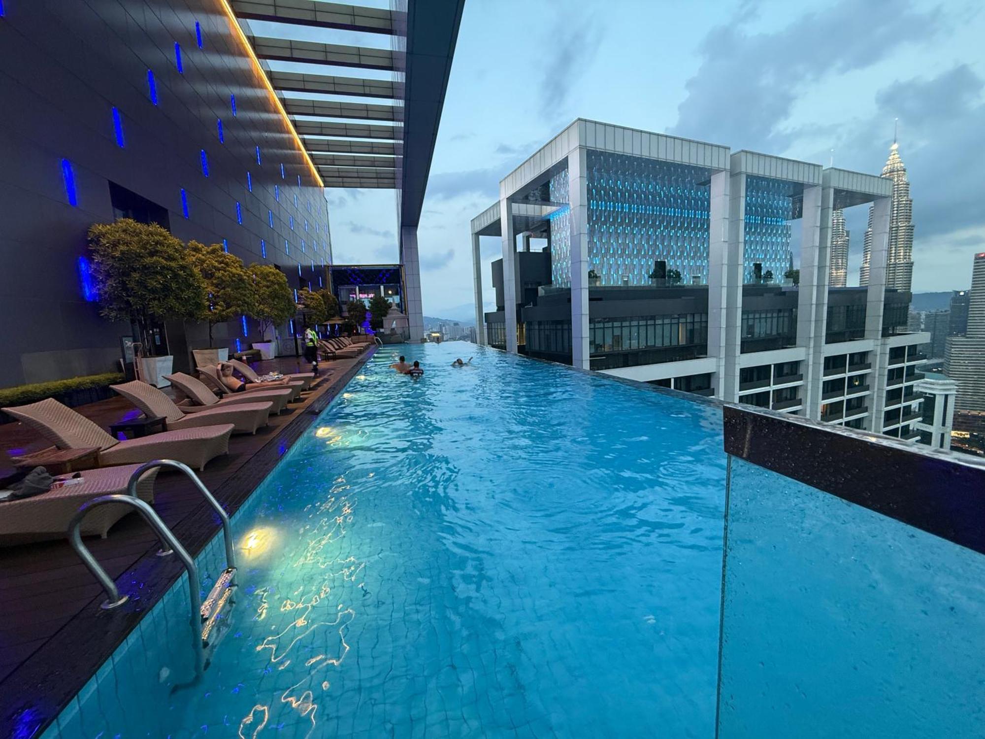 Platinum Face Klcc At Luxury Pangsapuri *