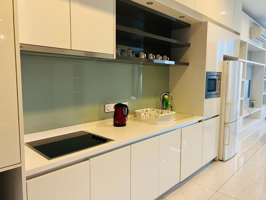 Platinum Face Klcc At Luxury Apartment Kuala Lumpur